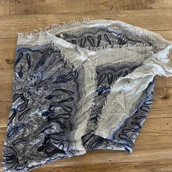 Lucky Brand scarf. One size - Picture 3 of 5